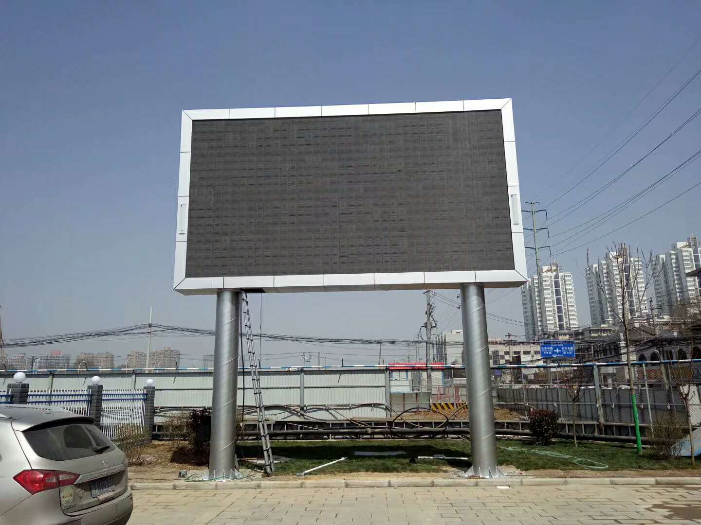 LED显示屏制作安装维修  河北显示屏制作厂家  石家庄户外显示屏安装图片