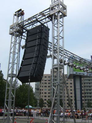 舞台设备上海户外演出大型线阵音响低音音响租赁公司灯光音响租赁 舞台设备