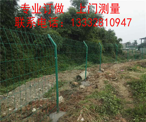 汕头铁路围栏网价格汕尾公园围栏热销惠州公路隔离网现货图片