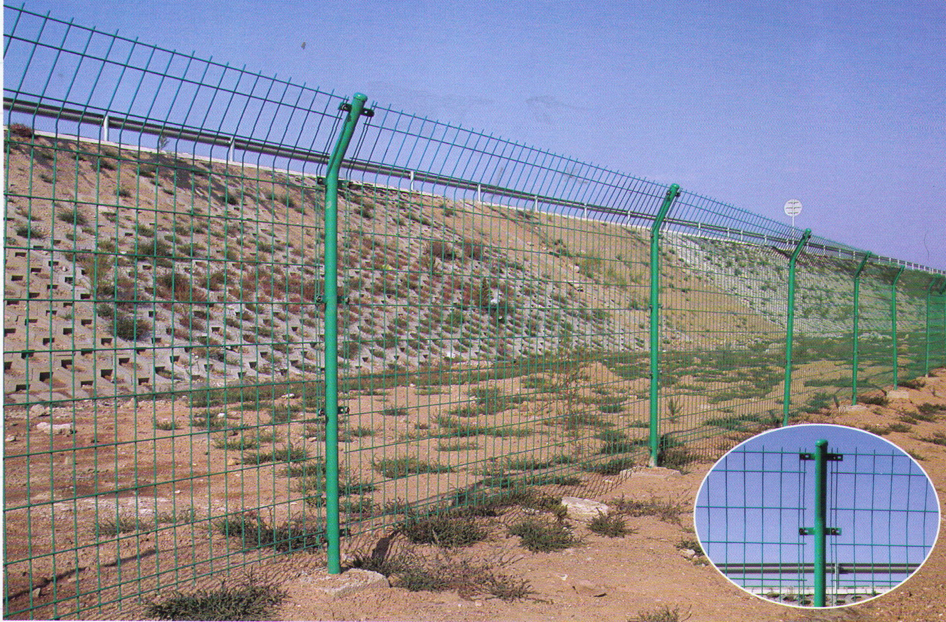 现货双边护栏网 双边铁丝网围栏 浸塑双边丝圈地隔离铁丝网 高速公路铁路安全防护网 双边丝护栏网