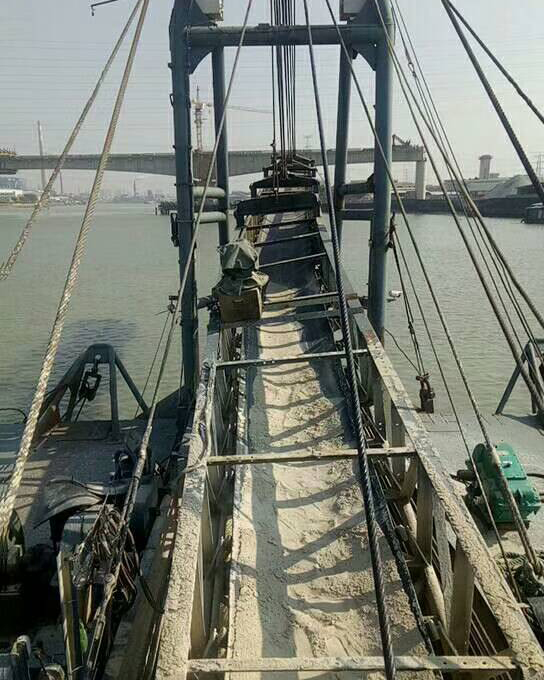 42米桥长钩机船内河工程钩机载驳漏斗式自卸船