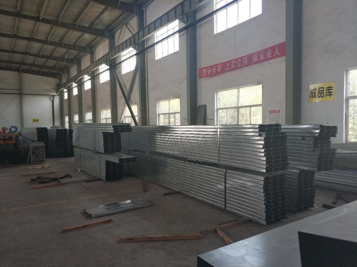 上海宝骏彩钢板YX24-210-840厂家直销|彩钢板YX24-210-840