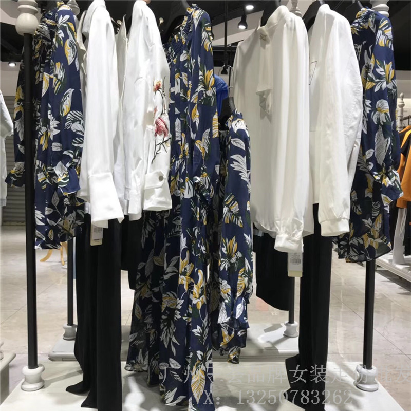 速购上海品牌18秋新款女装 女式风衣 连衣裙 衣联网图片