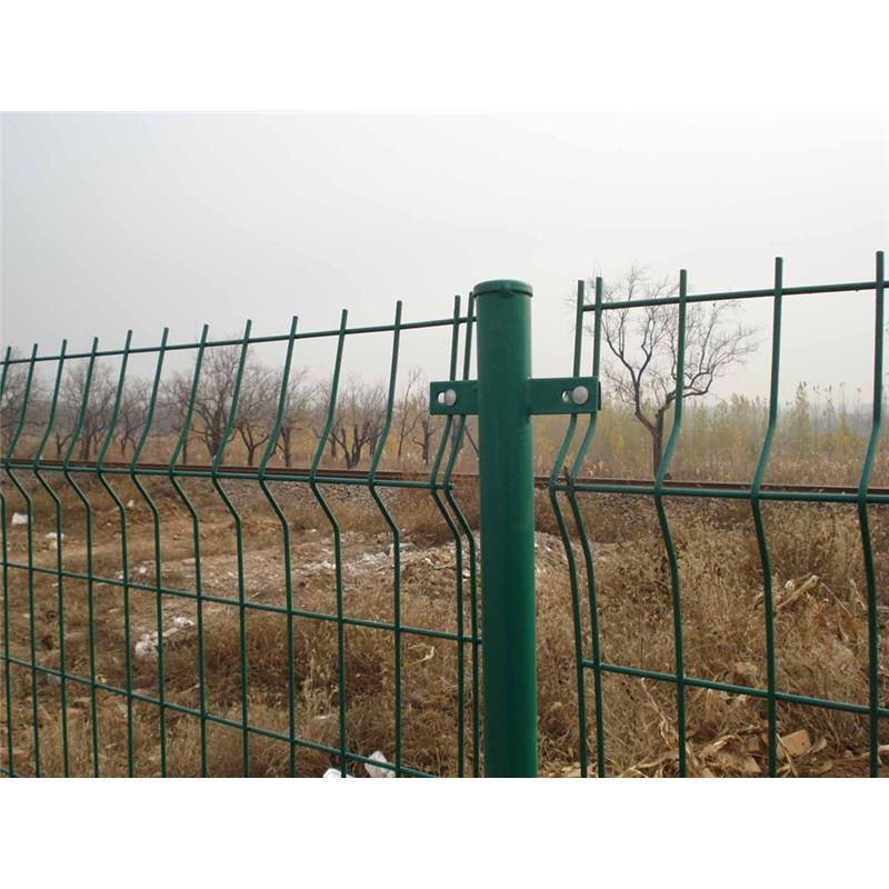 双边丝护栏网 双边护栏网 双边护栏网 现货护栏 1.8米*3米双边丝浸塑护栏网图片