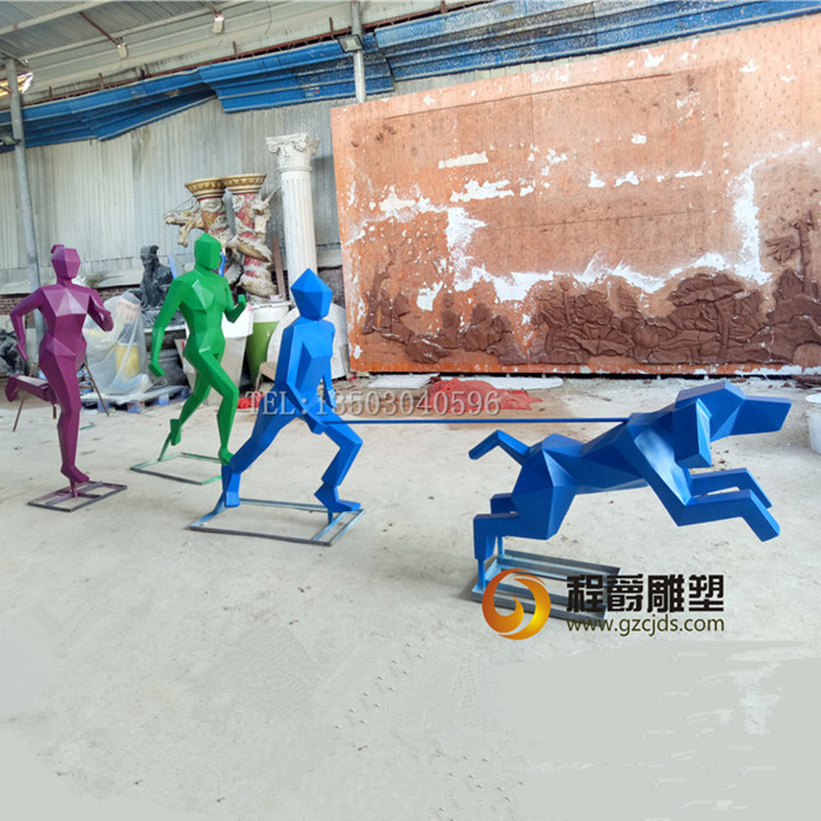 广州市玻璃钢切面运动人物雕塑厂家