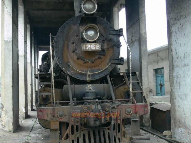 废旧蒸汽机车回收  老式蒸汽机车 蒸汽机车厂家 蒸汽机车进化 建设型蒸汽机车