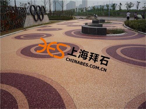 上海胶粘石厂家胶粘石透水地坪施工图片