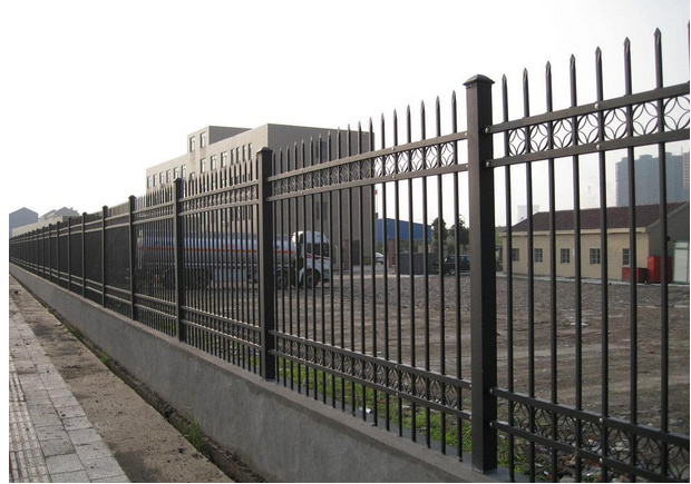 晋城仿木纹道路护栏，铝艺高档围栏，锌钢河道围栏，组装围墙栏杆喜欢它