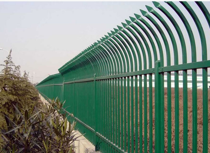 莱芜烤漆仿竹节围栏，锌钢围墙护栏批发