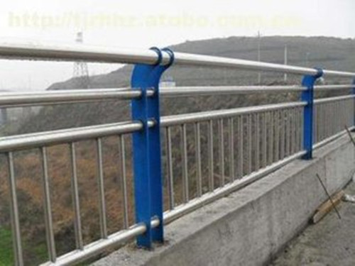 成都不锈钢复合管护栏、桥梁护栏、成都河道景观护栏、成都不锈钢复合管、防护栏
