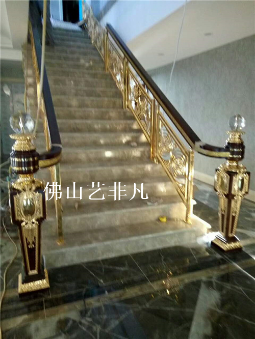 烟台铝艺楼梯,铝合金楼梯立柱,铝板雕刻楼梯扶手护栏