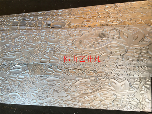 咸阳中国风荷花红铜浮雕壁画客厅电视背景墙