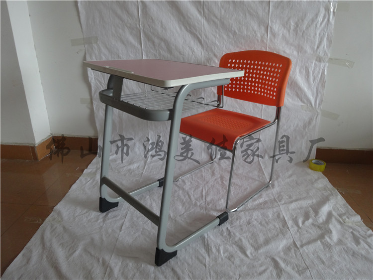 钢木课桌椅，学生钢木课桌椅批发