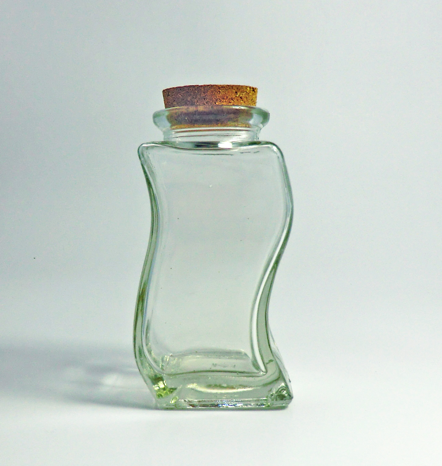 供应S装饰玻璃瓶玻璃瓶现货批发各式饰品瓶子