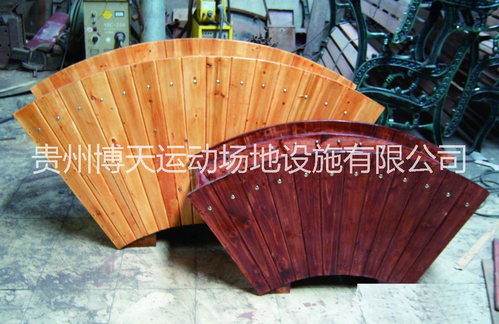 贵阳市专业设计防腐木制造安装花箱厂家