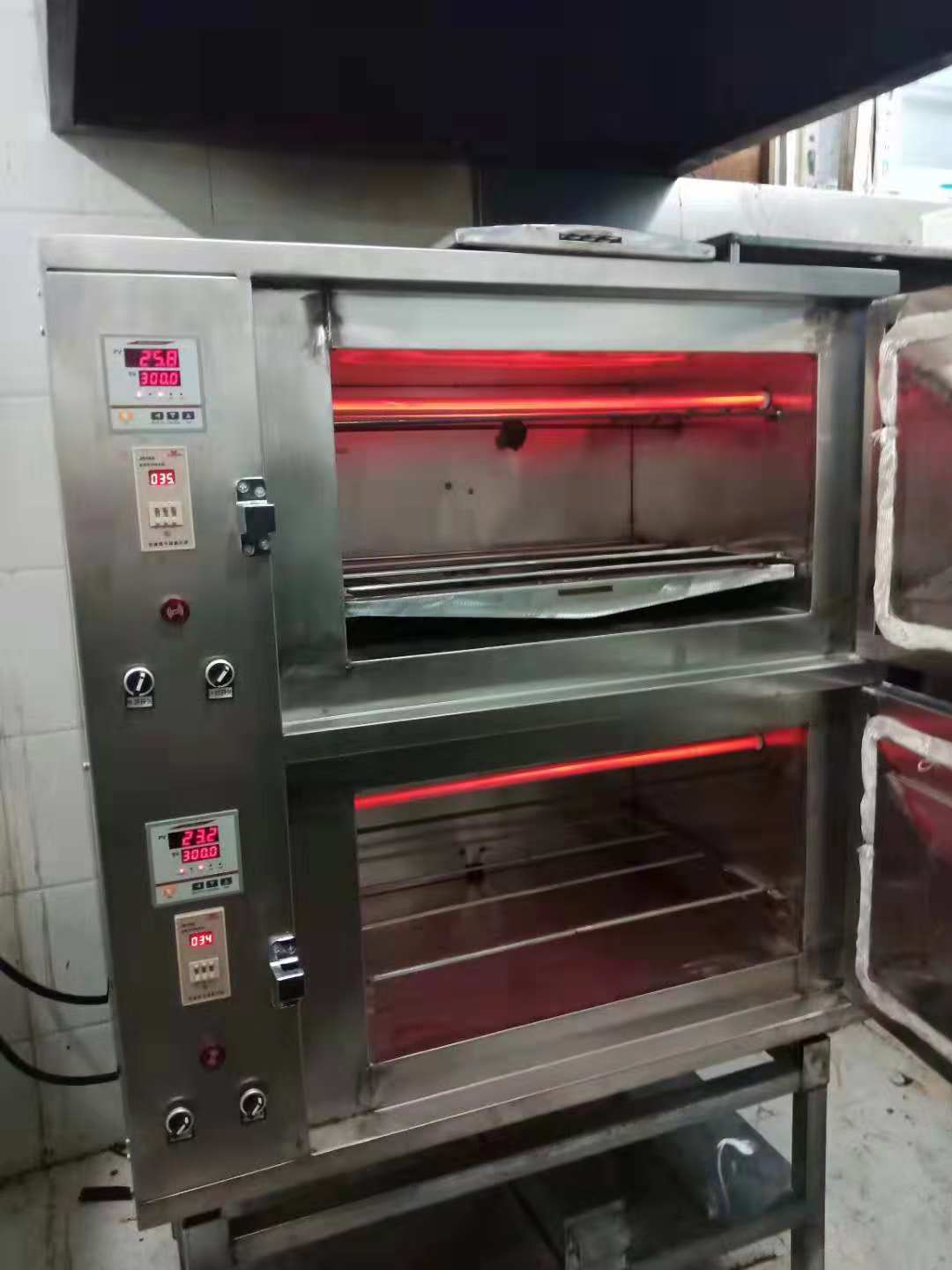 烤鱼箱生产厂家  烤鱼箱价格  东华仪器 烤鱼箱  烤鱼炉 商用烤鱼箱 烤鱼箱规格