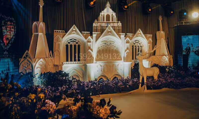 大型婚庆泡沫雕塑舞台背景欧式城堡图片
