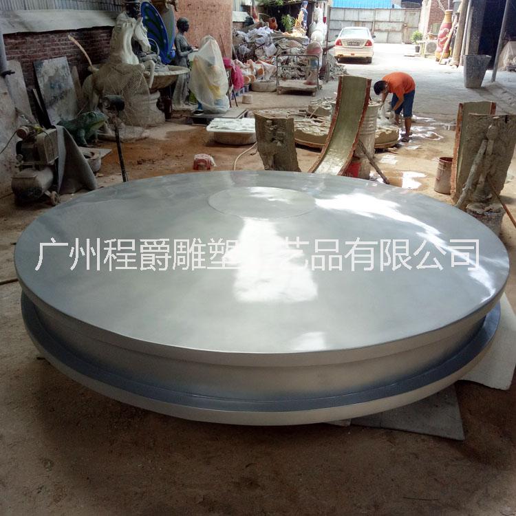 广州雕塑厂家专业定做 玻璃钢宇宙飞船雕塑 商场展厅科技创意展览品图片