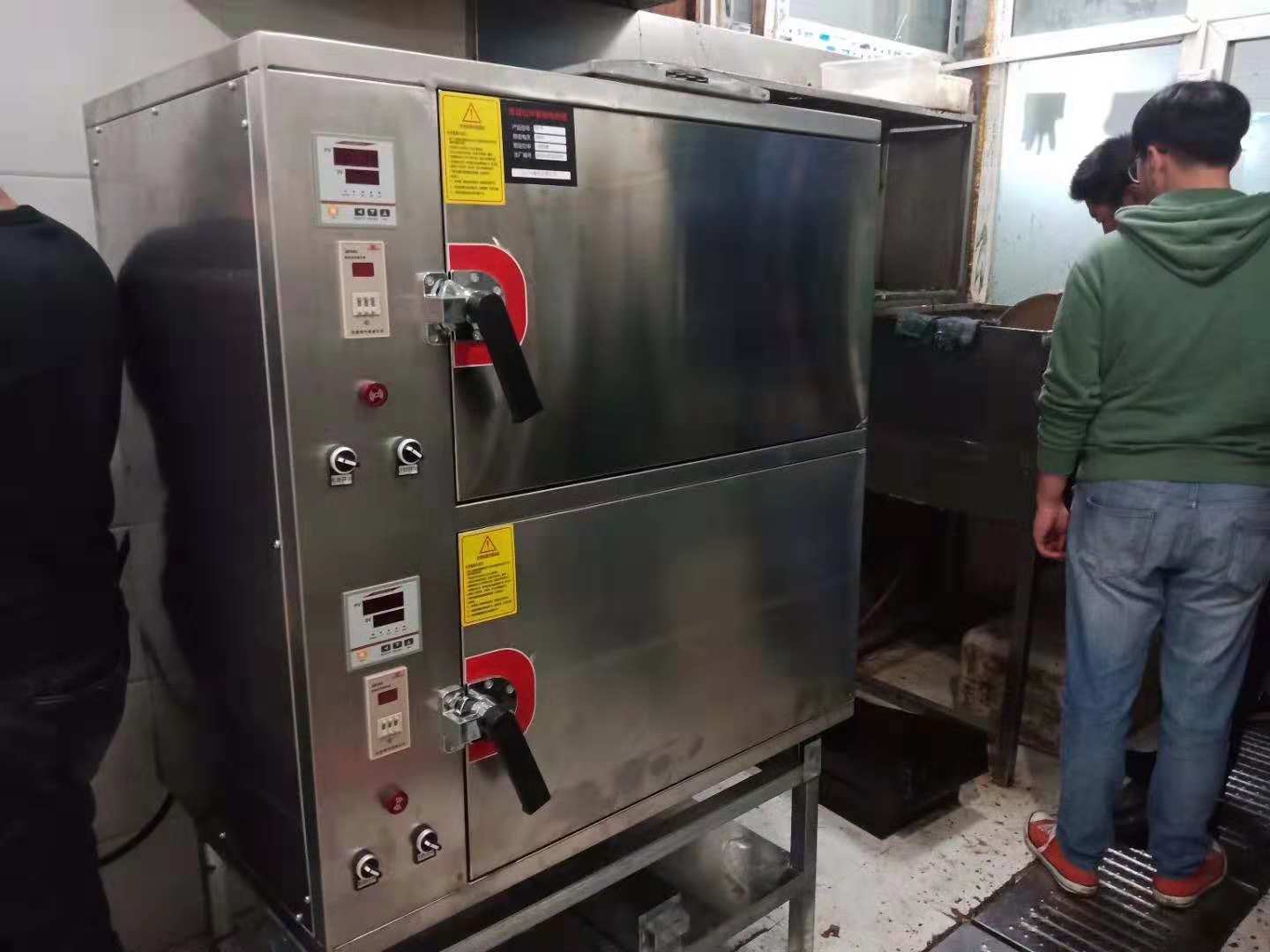 郑州烤鱼设备生产厂家 东华仪器 烤鱼箱 烤鱼箱设备 东华仪器烤鱼设备