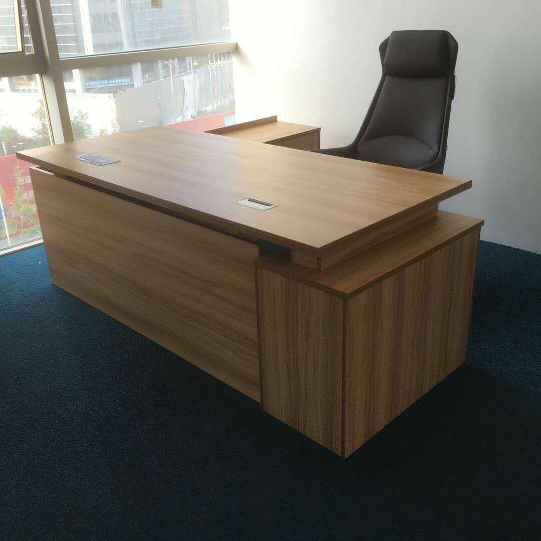 大班台老板桌总裁桌经理办公桌椅组合实木简约现代单人创意老板台
