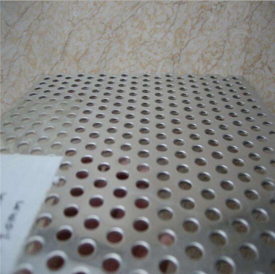 圆孔冲孔板、3mm厚铁板矿筛板、可以安要求特殊定做