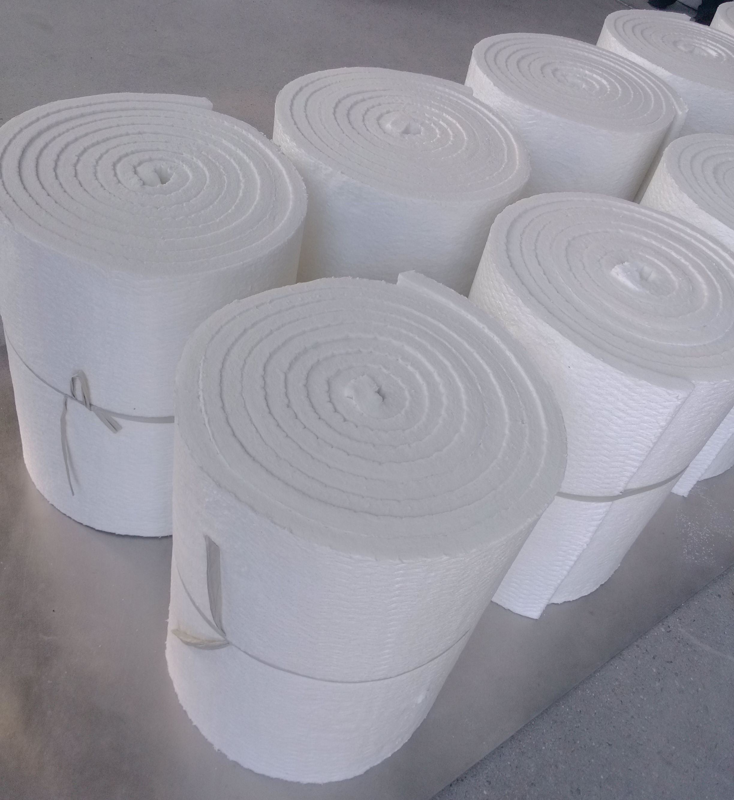 标准1260硅酸铝针刺毯 陶瓷纤维甩丝毯生产厂家 耐火棉图片