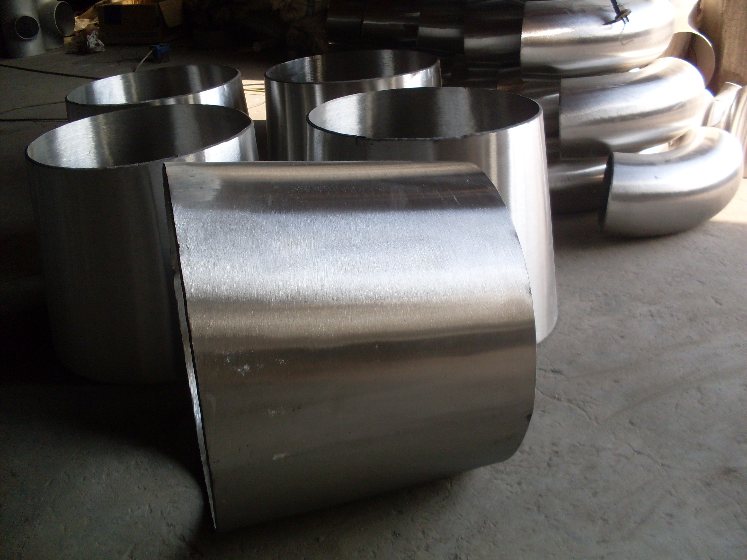 卷焊Q235B碳钢大口径异径管|压制国标无缝异径管|304不锈钢白钢大小头