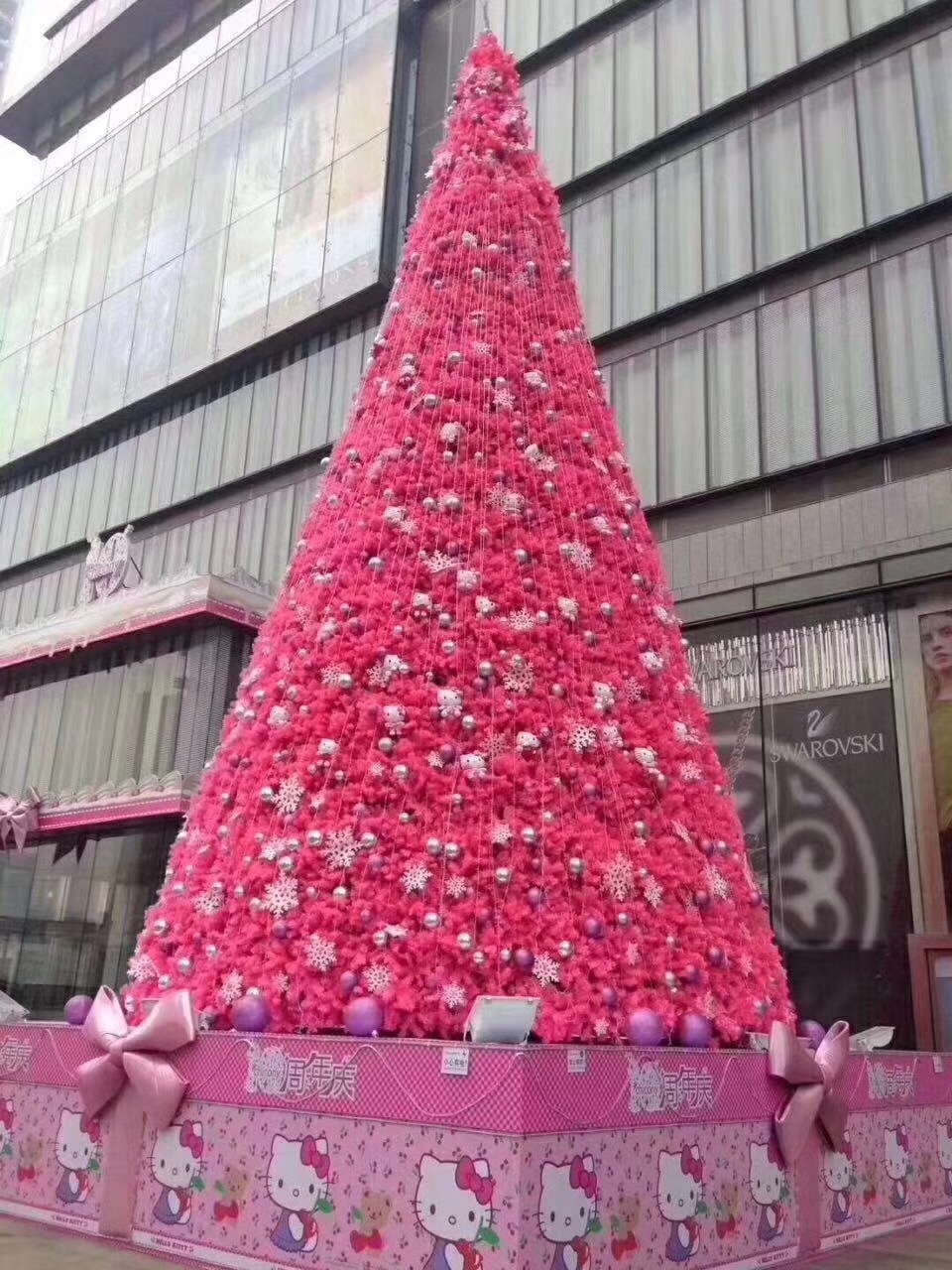 临沂市圣诞节装饰粉色圣诞树大型定制厂家