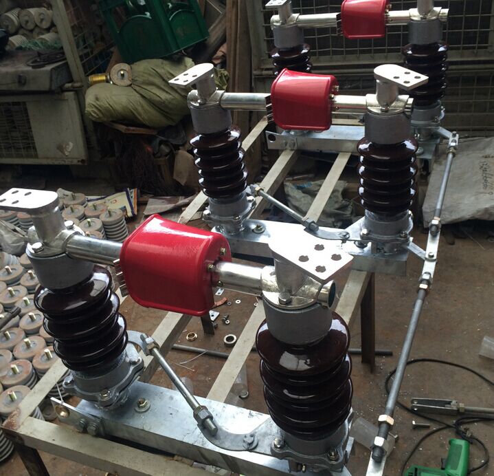 35KV高压隔离刀闸GW4-40.5/630A电动型