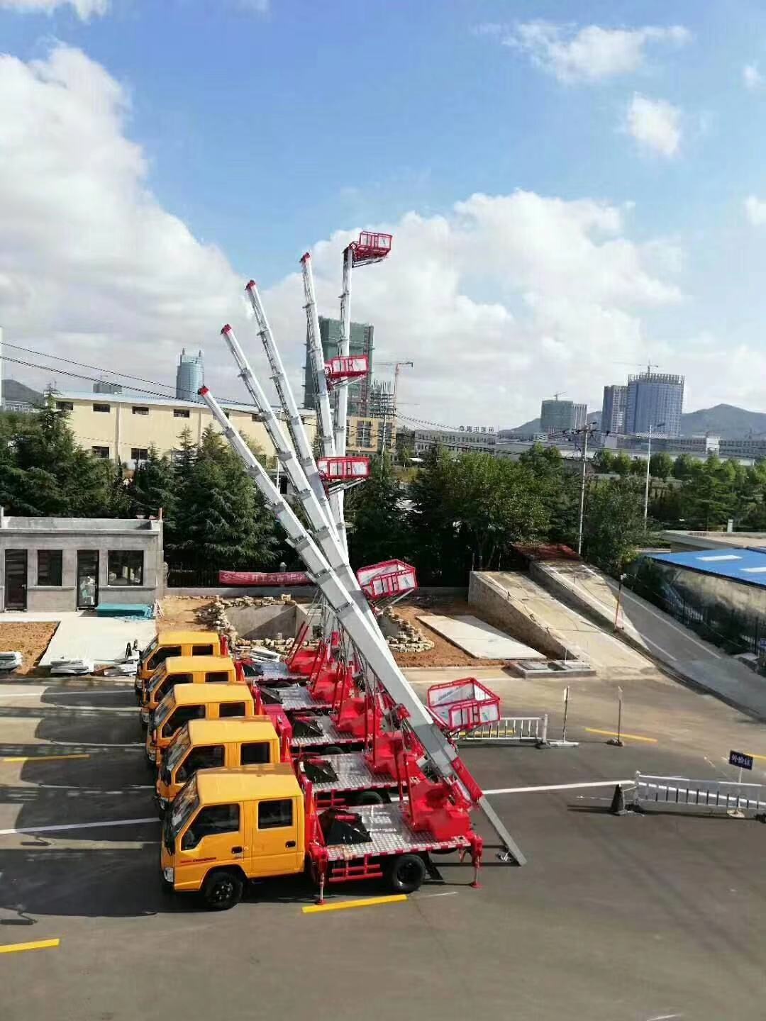 28米云梯车  韩国技术图片