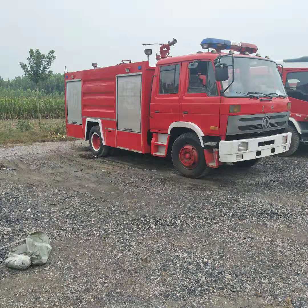 二手消防车 大型水罐消防车 部队正规退役消防车