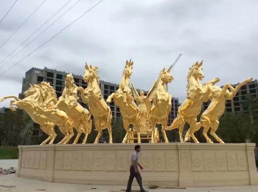 供应佛祖-佛像贴金-铜雕-铜雕厂 奔马雕塑，玻璃钢马雕塑，八马雕塑图片