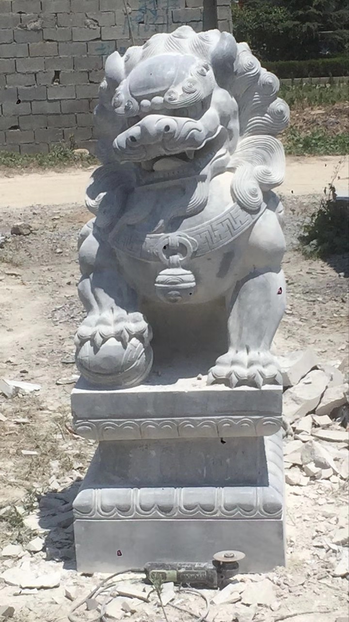 济宁市动物石雕狮子 石狮子供应商 石狮子厂家 石狮子那家好 山东石狮子定制 狮子石雕厂家 石狮子系列 青石狮子图片