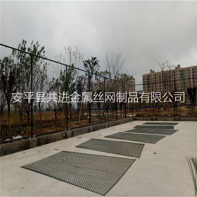 衡水市上海篮球场围网厂家上海篮球场围网厂家篮球场围栏网施工方案