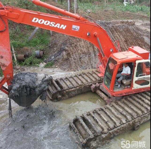 水上挖机出租租赁水上挖掘机出租租赁可以承接水陆挖掘各种工程全网低价图片