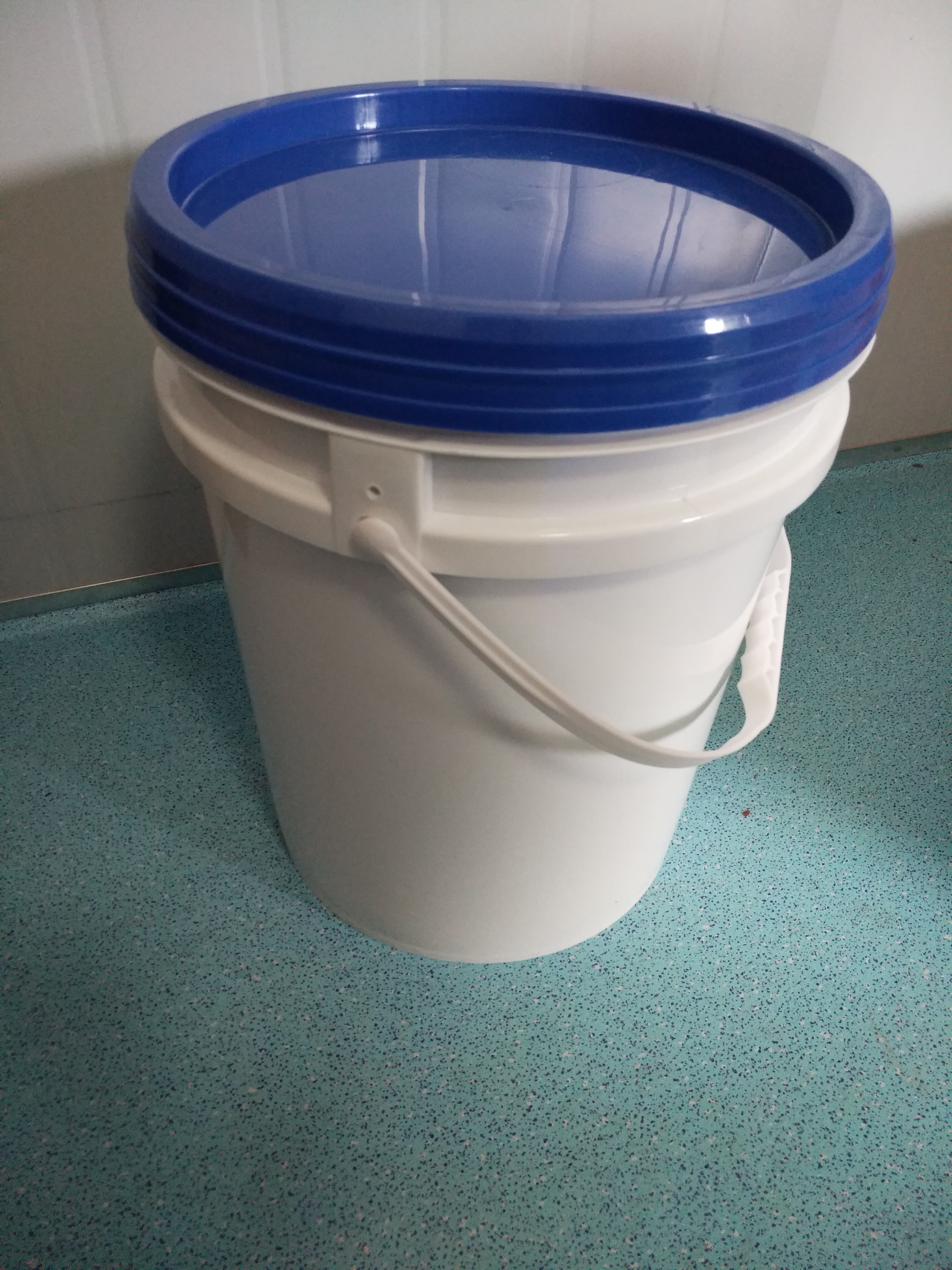 20升美式桶｜广西塑料桶｜南宁建筑胶水桶｜塑料包装桶