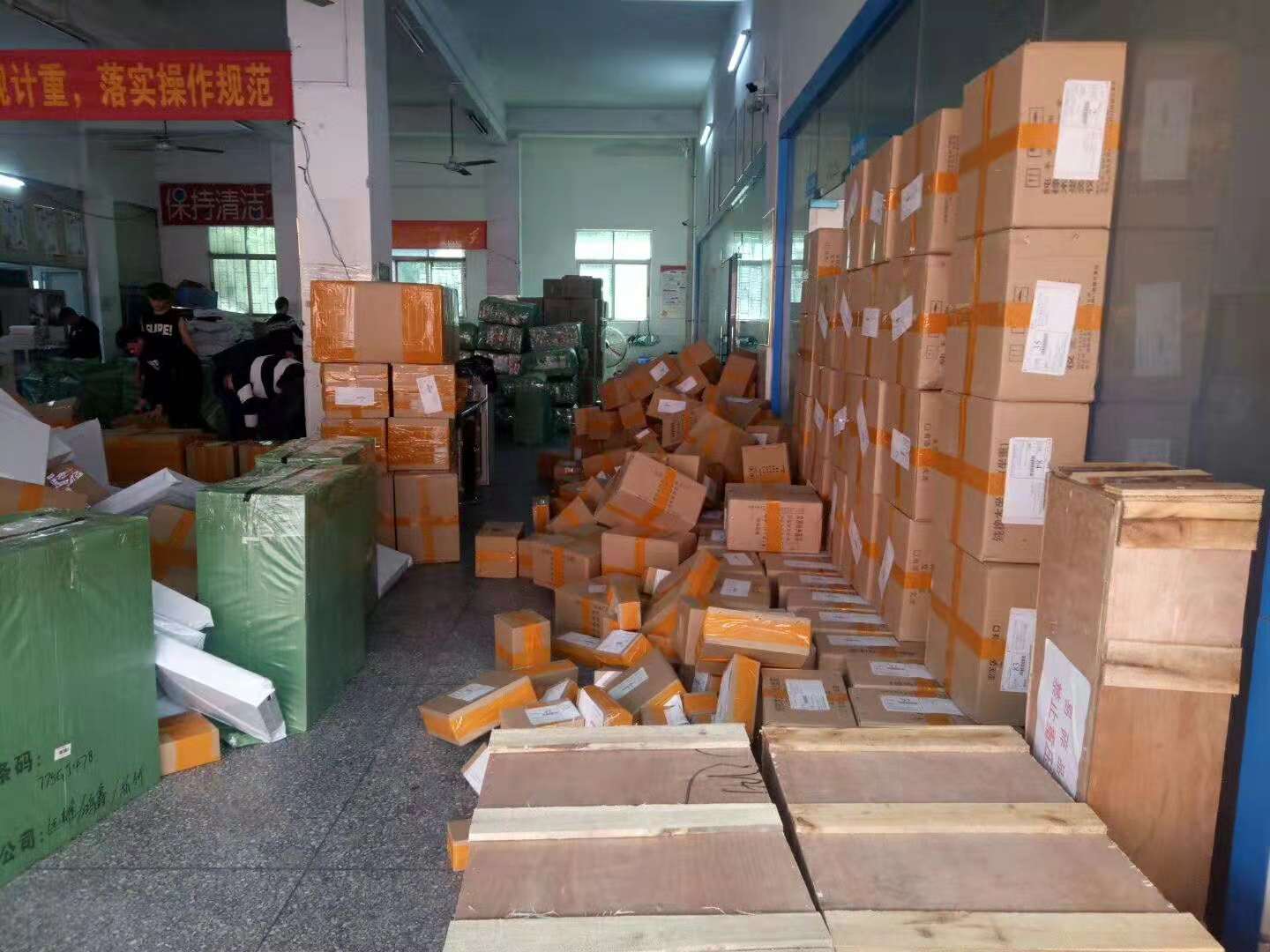 深圳寄泰国电商小包代收货款快递图片