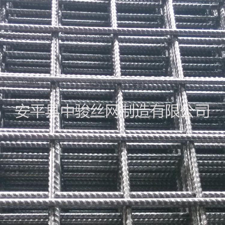 安平厂家直接供应浸塑网片 建筑金属安全网 镀锌网片 价格优惠