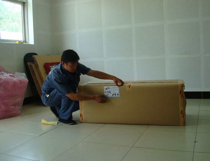 上海浦东搬家公司电话搬家纸箱送货上门免费图片