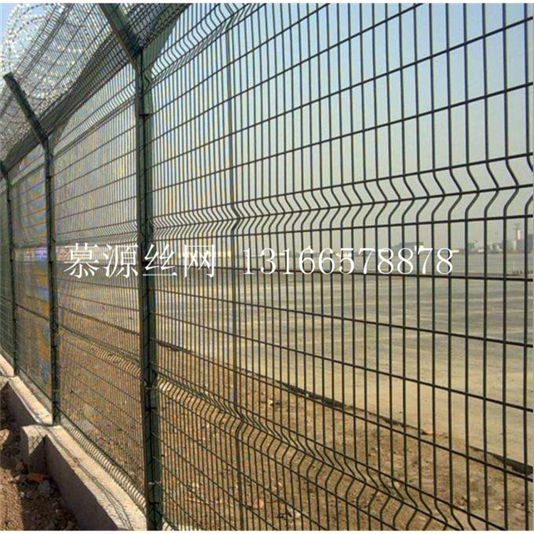 机场围栏网厂家、机场护栏网