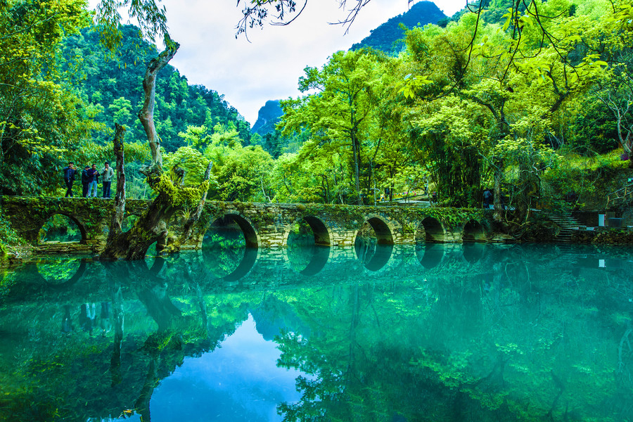 贵州旅游小包团6天5晚 2人成团 专车接送 贵州6日游攻略