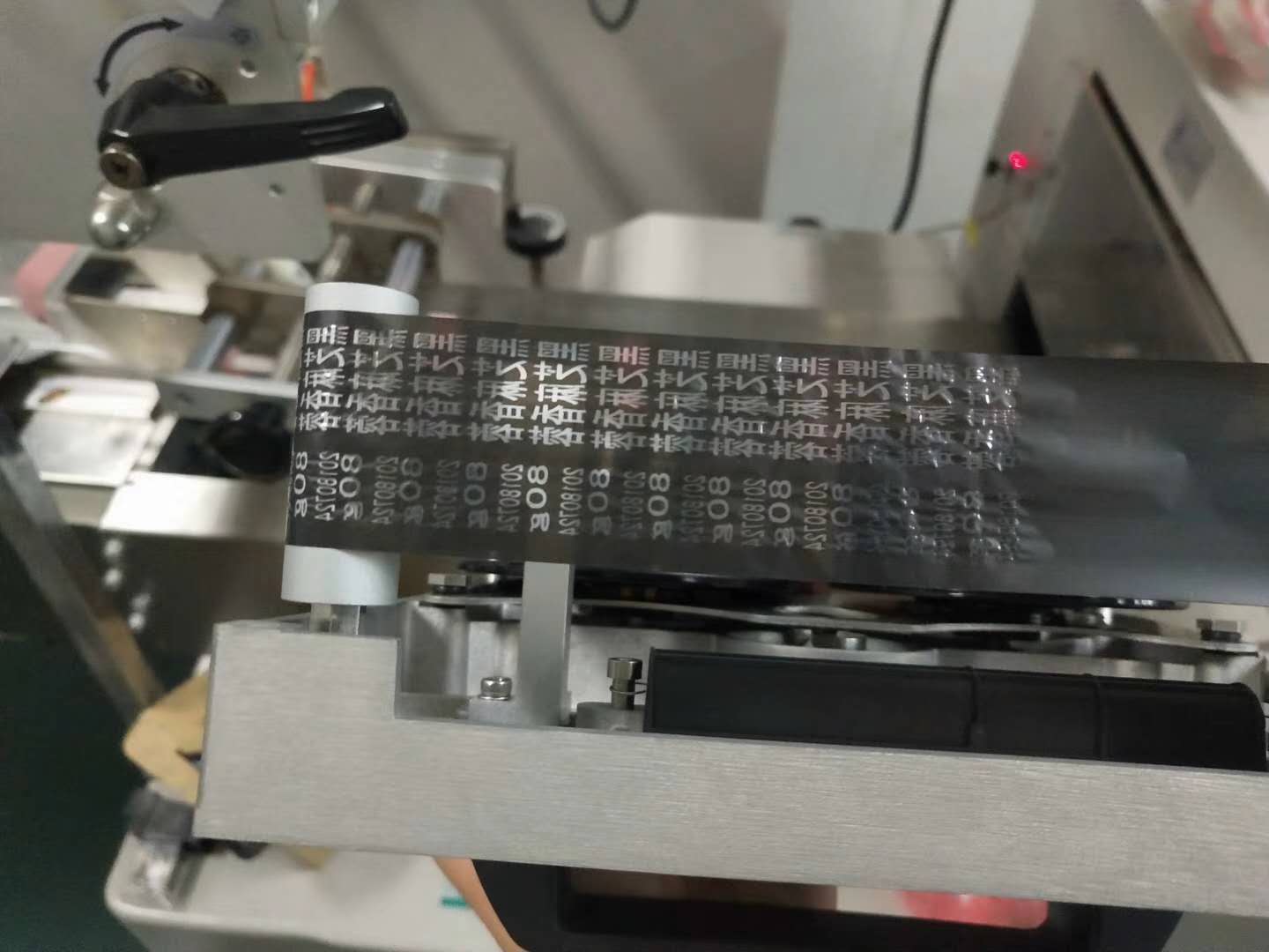 无锡X30热转印打码机，适合自动包装机装机，进行日期打码-汉致打印