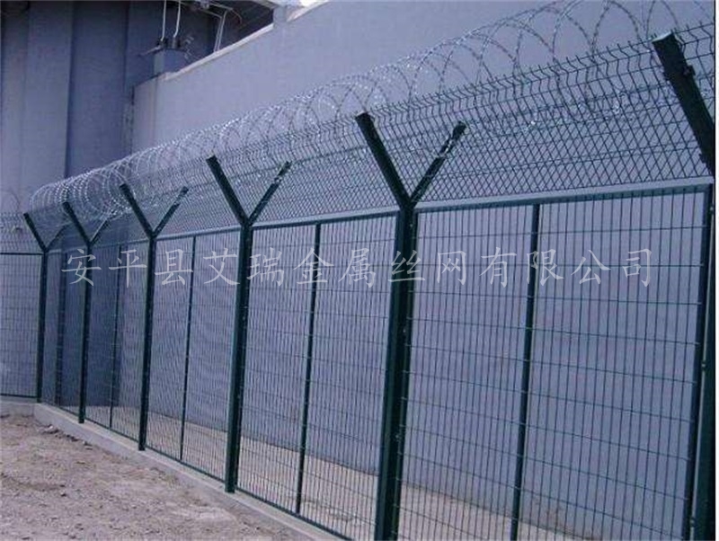郑州监狱隔离网、监狱围墙刺网、狱墙通道隔离网