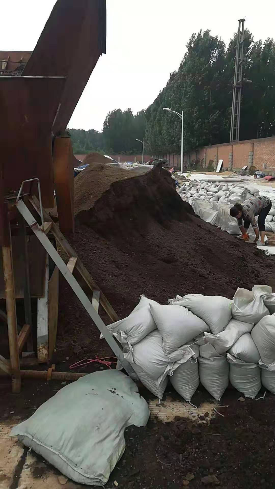 西安市泥炭土草炭土营养土厂家西安 泥炭土草炭土营养土批发 联系电话18092016528