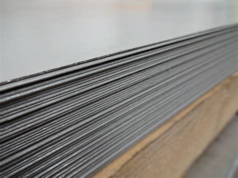 无锡亮鑫 现货销售 可开平定尺 剪折加工 321不锈钢板