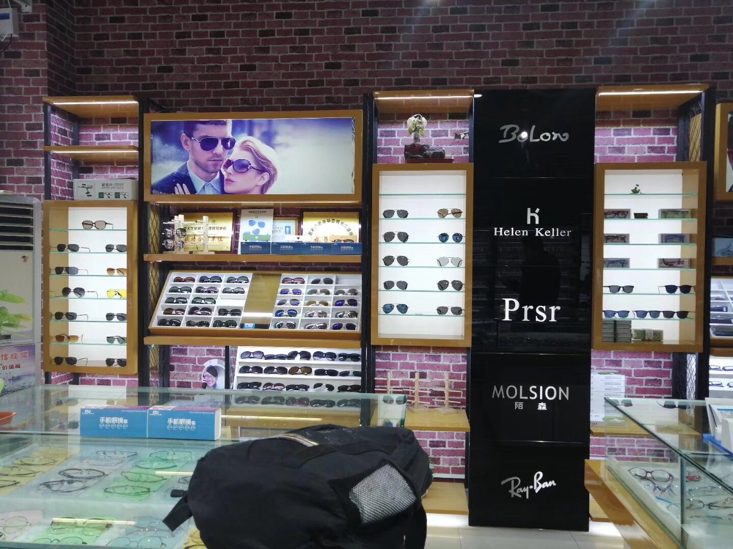 眼镜店装修 眼镜柜台眼镜店设计 郑州迪卢装饰 面向全国征集样板间图片