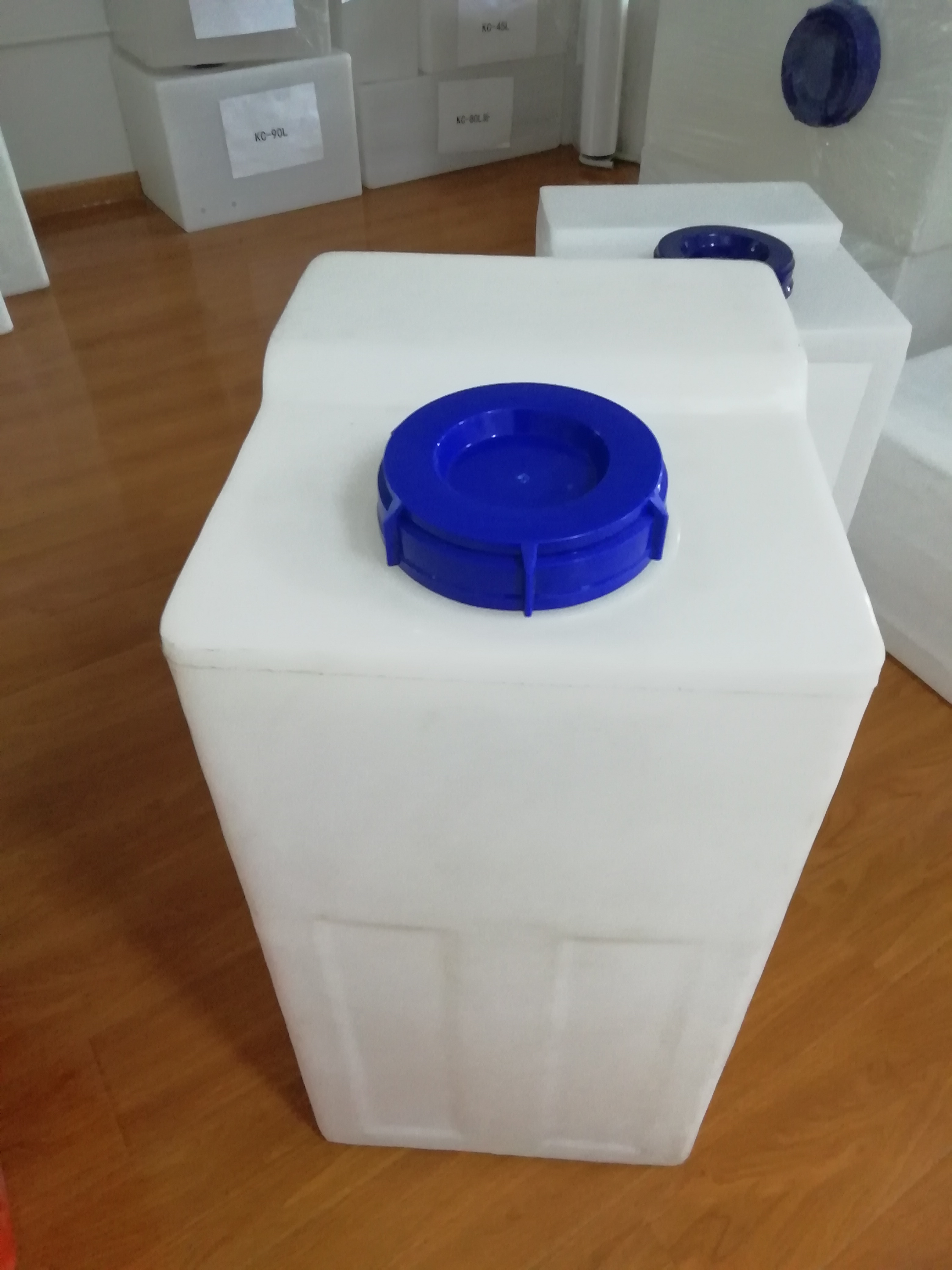宁波市PE塑料方形水箱房车备用水罐厂家