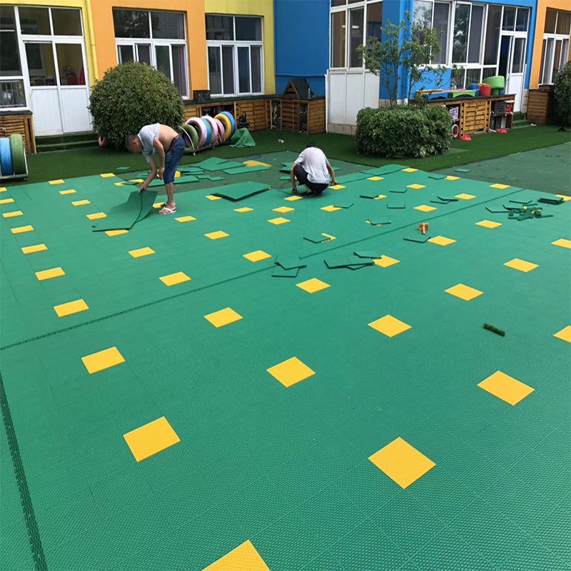 悬浮地板拼装 幼儿园室外篮球场地胶 户外场体育跑道悬浮地板厂家 悬浮拼装地板 悬浮运动拼装地板