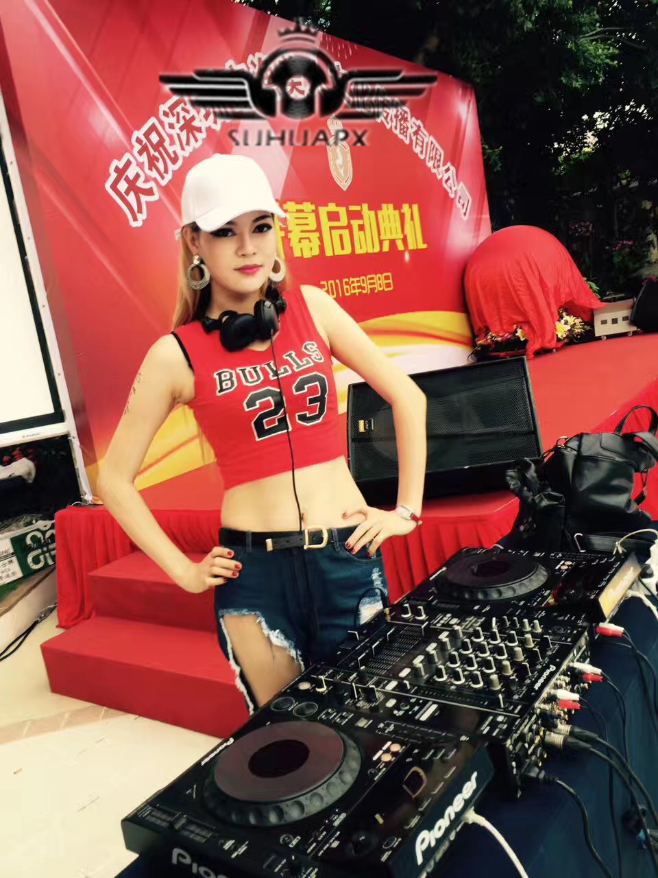 深圳学DJ哪里学DJ是团队教学DJ成为核心DJ师苏华学校