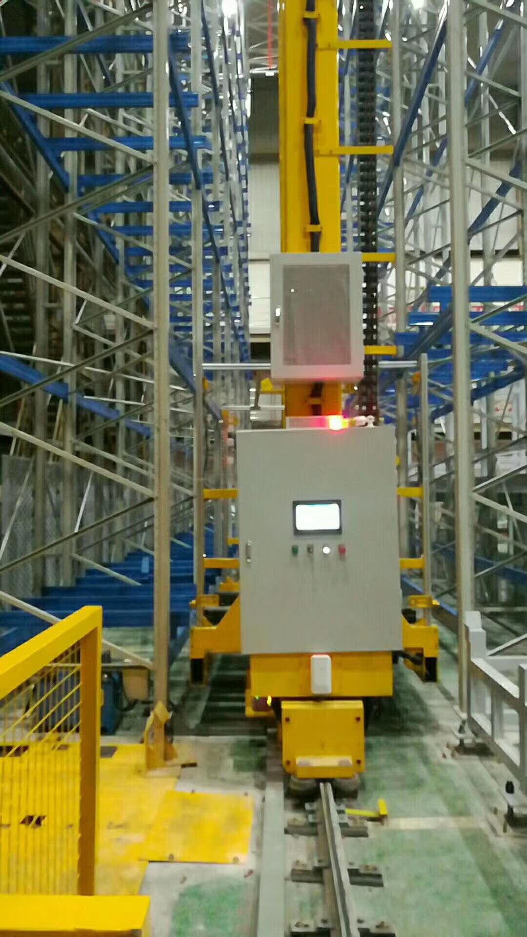 自动化立体仓库 AS/RS堆垛机 AGV搬运车 工业机器人 智能分拣线 重庆社平欢迎您